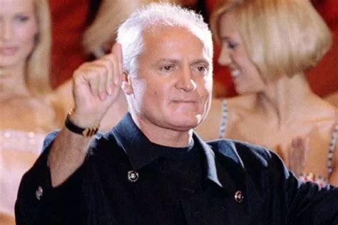 est-ce que gioni versace était homosexuel ou marié|Versace: la piste du tueur en série. La police traque un prostitué .